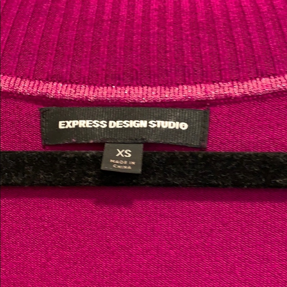 Express Sweater - Picture 3 of 4